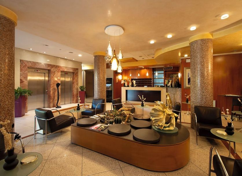 Otro Foto