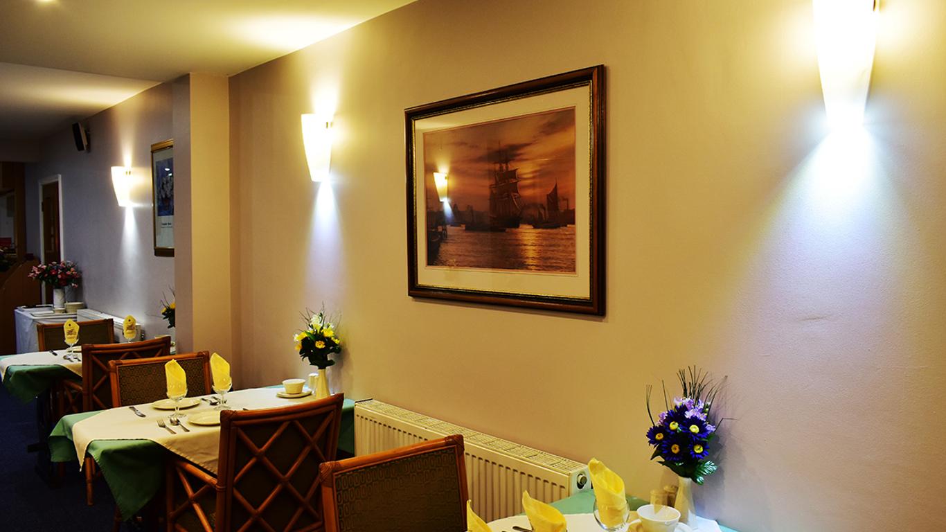 Royal Square Hotel Birmingham Airport & NEC