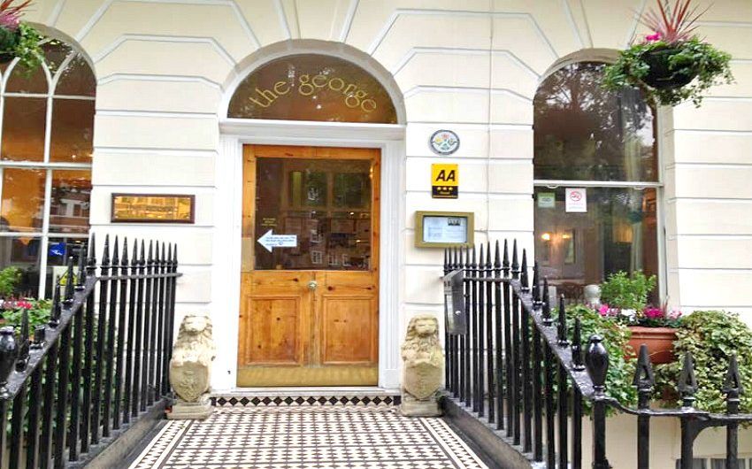 Entrada del hotel