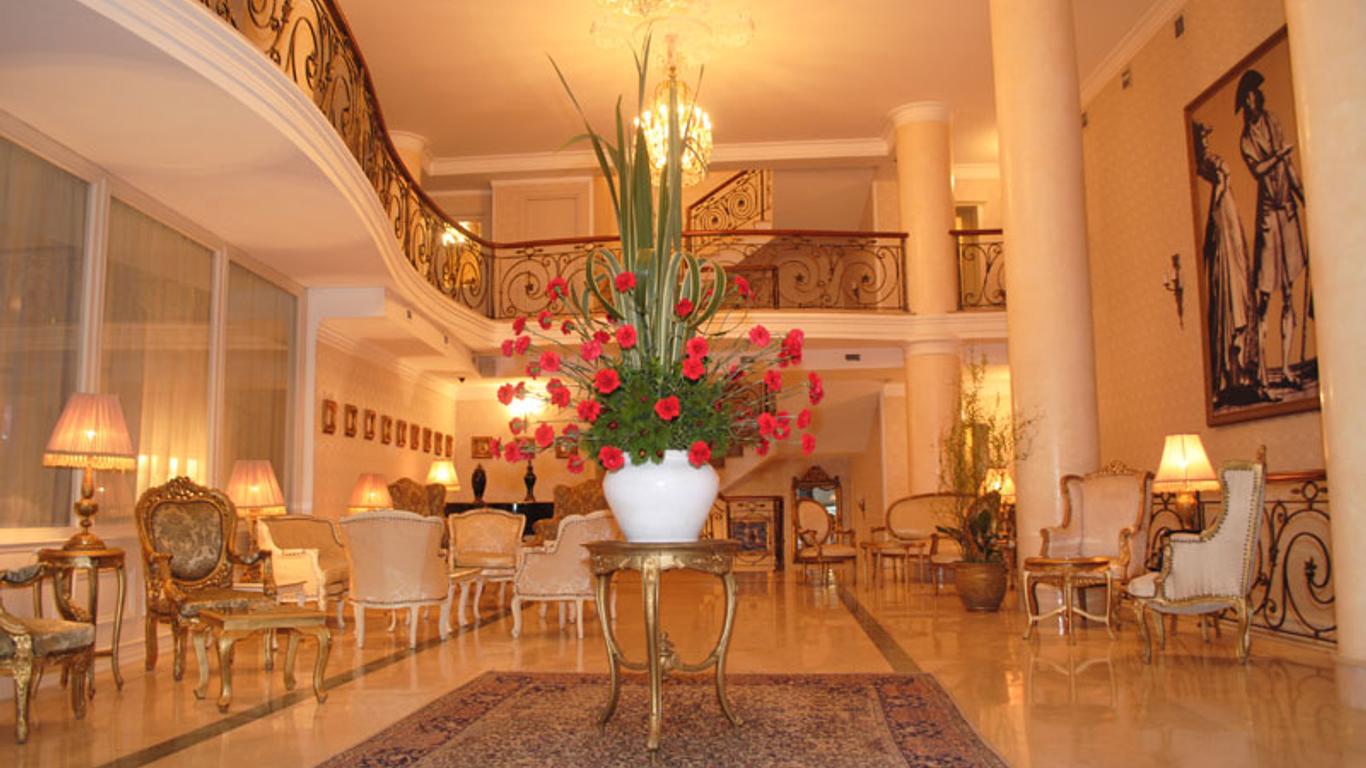 Vere Palace