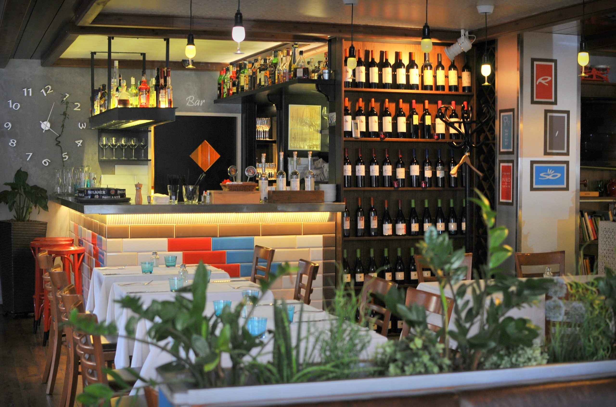 Bar